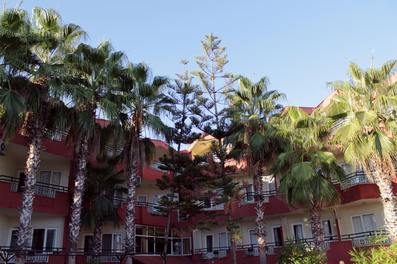 Semoris Hotel Side Eksteriør bilde