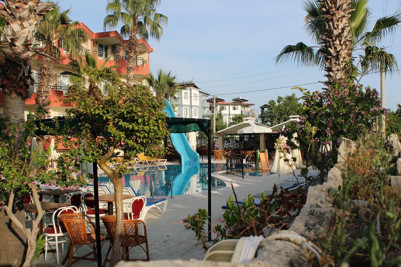 Semoris Hotel Side Eksteriør bilde